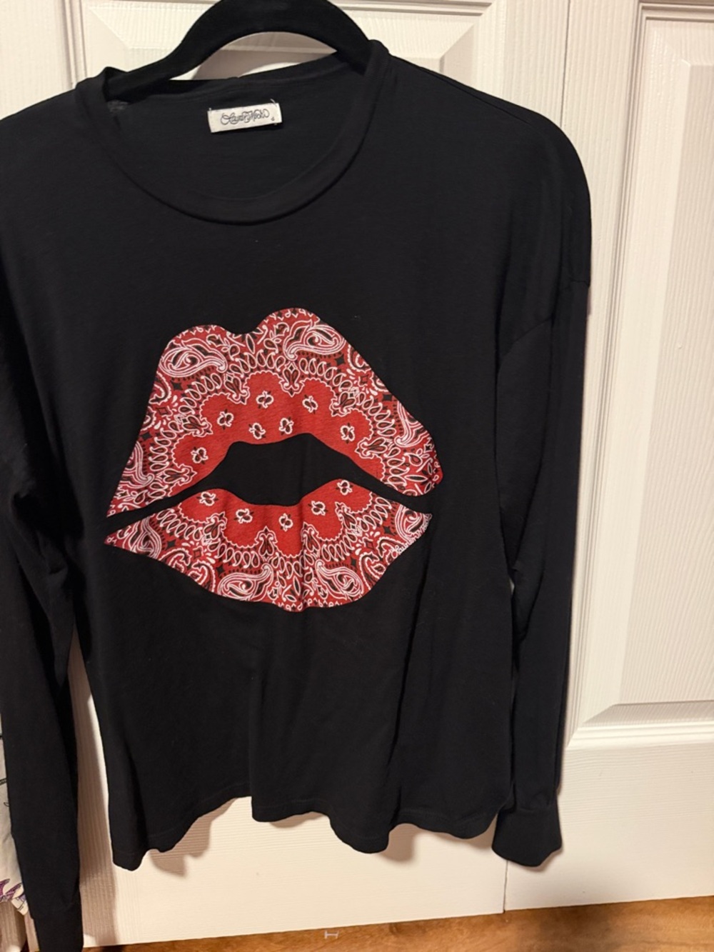 Black Long Sleeve Tee with Red Bandana Lips Graphic